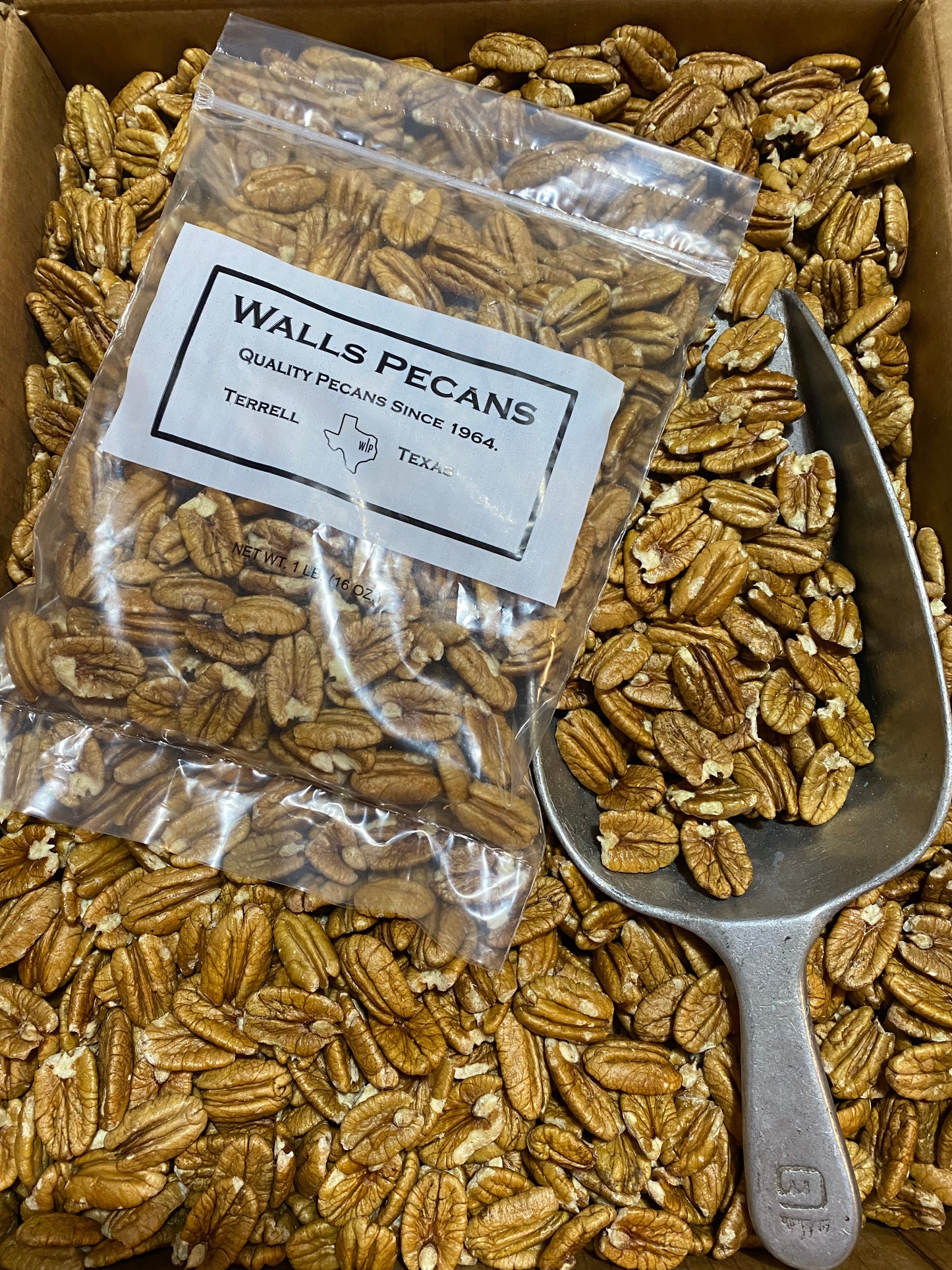 1 lb. Plain Pecan Halves